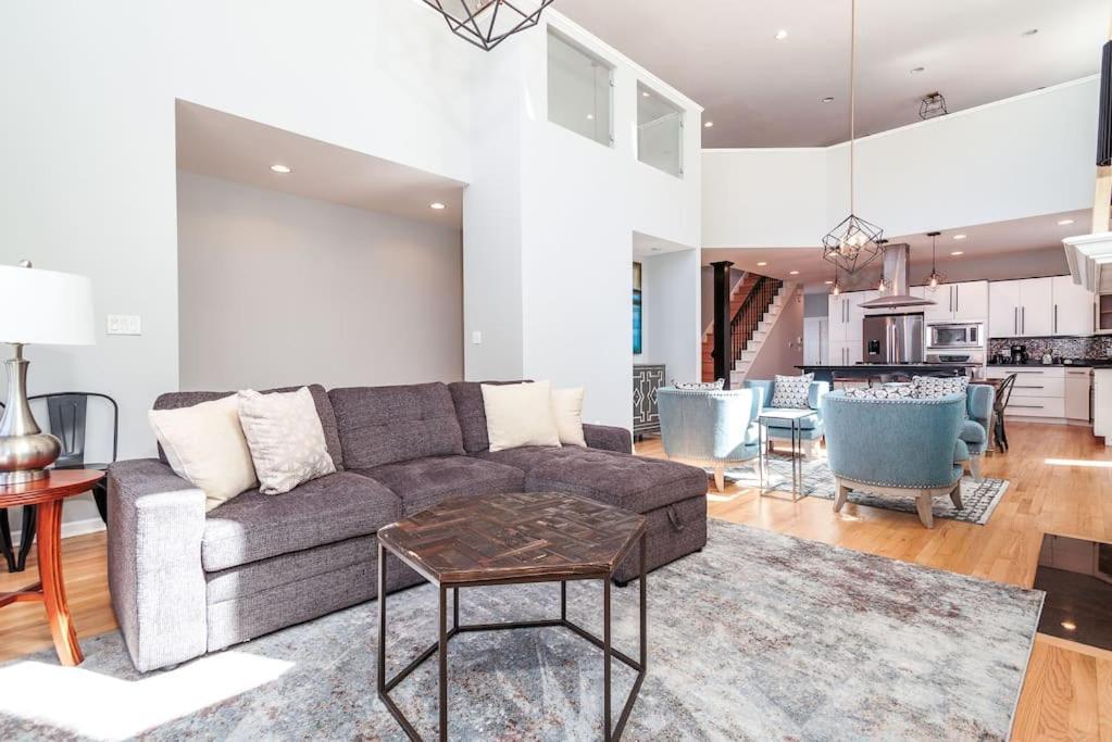 Villa Eclectic Stylish And Cozy Milwaukee Unit Exterior foto